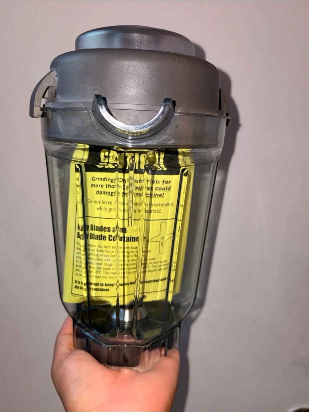 Vitamix 32 oz 4 cups dry grains Blender